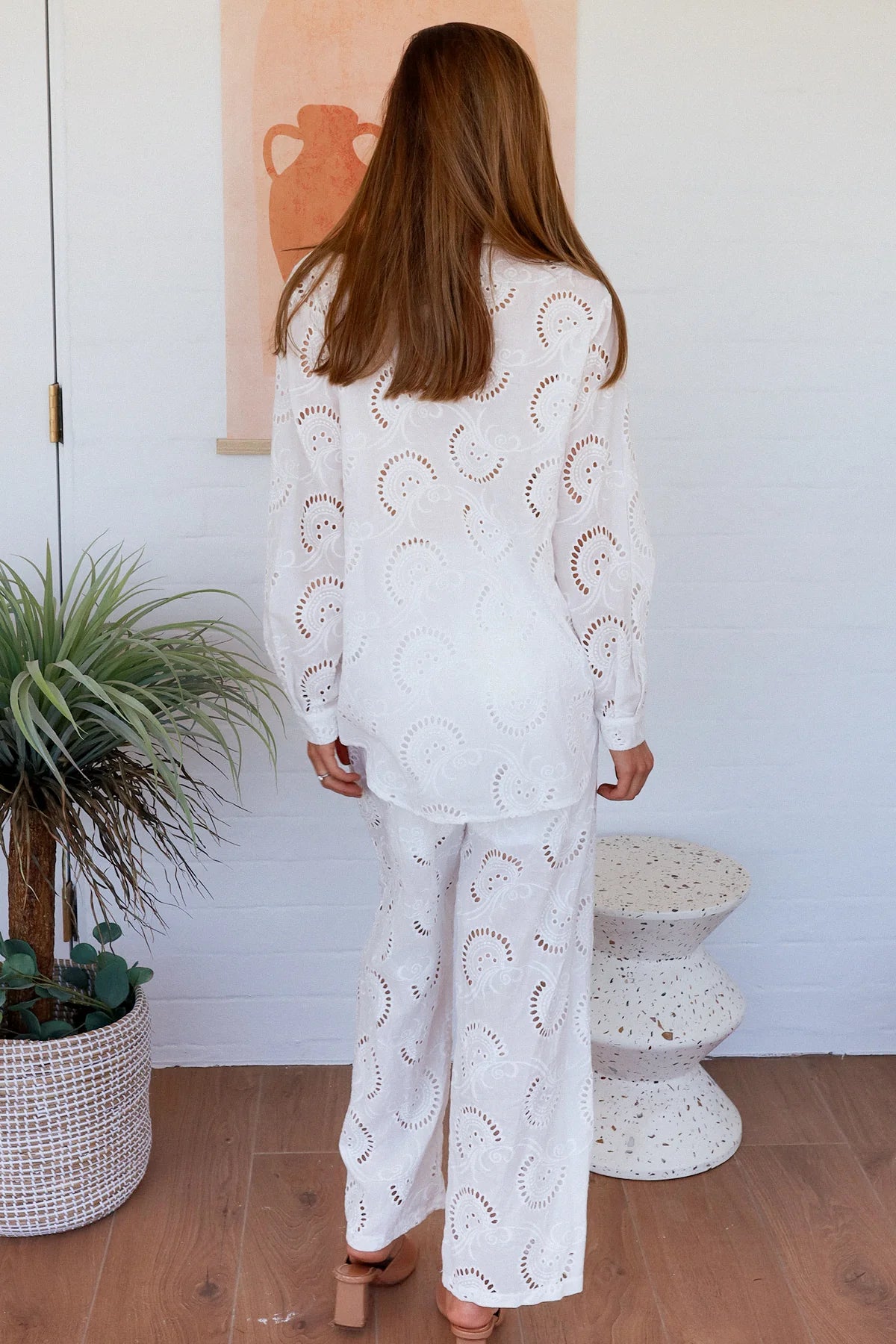 Panni Set - White Broidery