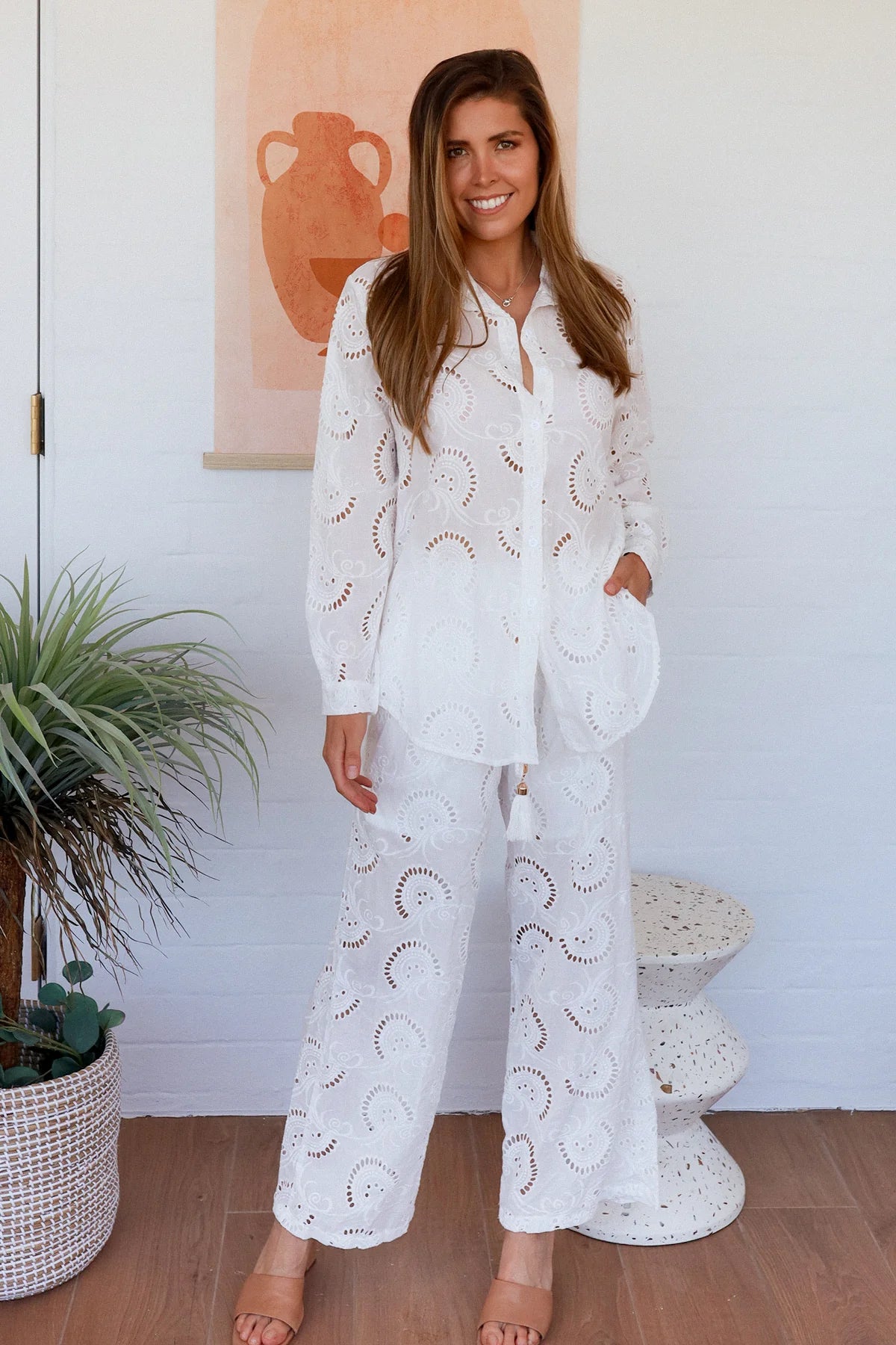 Panni Set - White Broidery